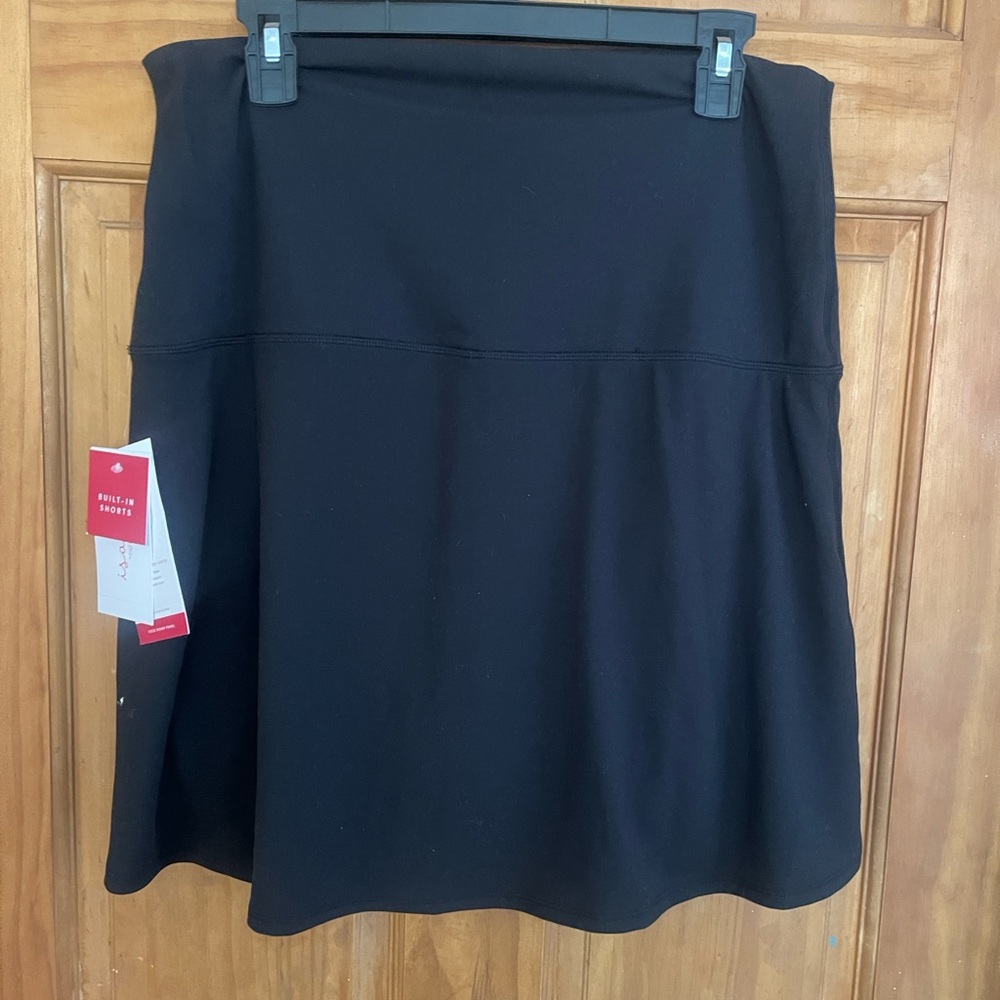Ingrid & Isabel Maternity Active Skort High-Waisted Skirt w/ Built-In Shorts - Picture 2 of 7